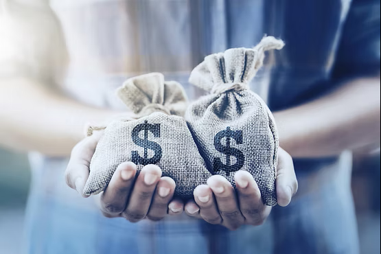 How Do Japanese Calligraphy Artists Make a Living?